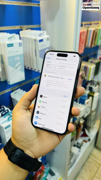 ايفون 16 عادي 4