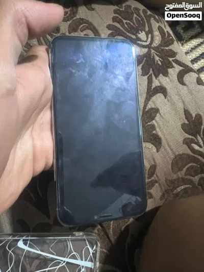 ايفون اكس بحالة الوكاله ولا محتاج ايشي فاصل بصمة الوجه وفيس ايدي مغير شاشه جي اكس الأصليه +بطارية 3