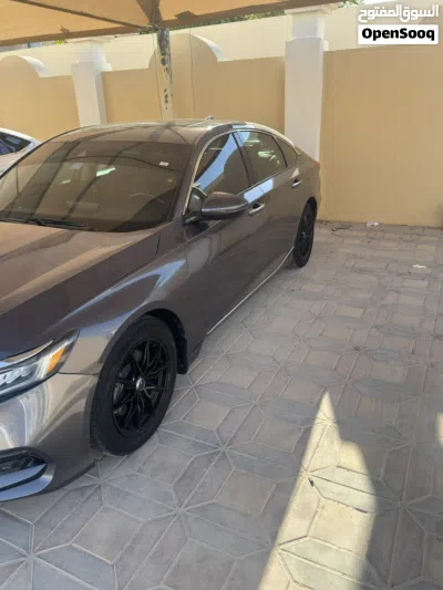 هوندا اكورد Touring 3