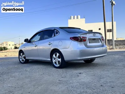 Hyundai Avante Standard 3