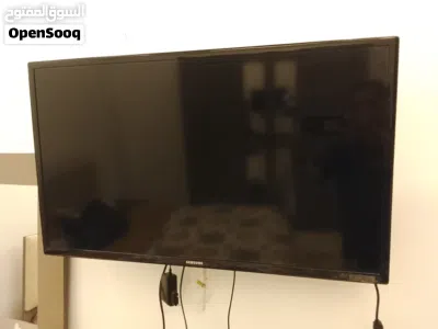 شاشه البيع سامسونج مستعملة نظيفة 32 2