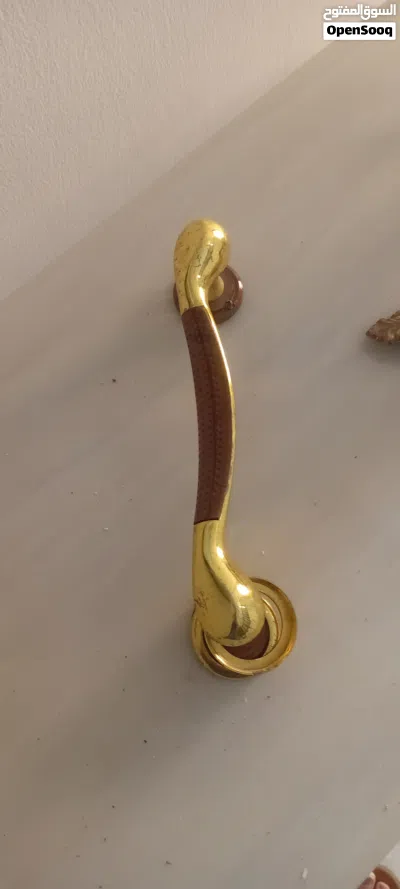 مقبض باب نحاسي مستعمل ومقابض ابواب نوعيه ايطاليه بحاله ممتازه 4