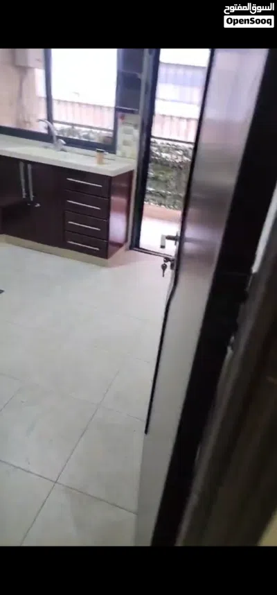 شقة للايجار غير مفروشة ضاحية الريحان 2