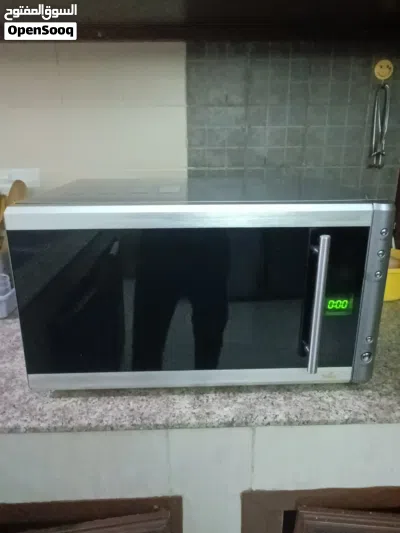 Black & Decker 1000W 30L Microwave (With Convection and Grill Modes) For Sale 2