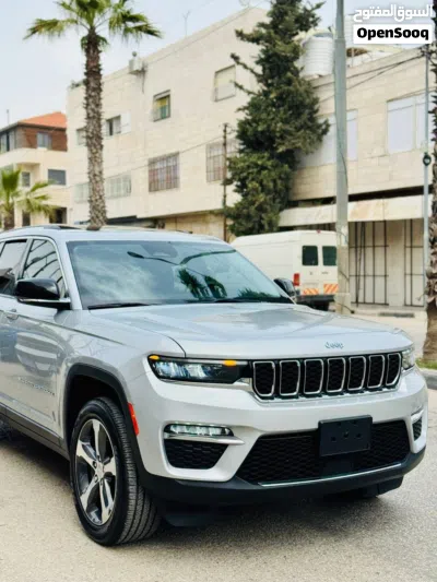 جيب جراند شيروكى Cherokee 4xe 3