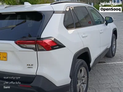 Toyota RAV 4 XLE 3