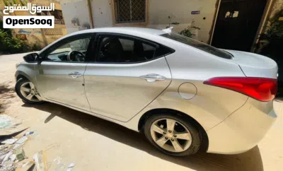 Hyundai Elantra GL 2