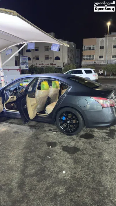 Nissan Maxima SV 4