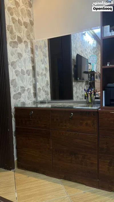 للبيع غرفة نوم بحالة جيده السعر 120 دينار وقابل للتفاوض 4