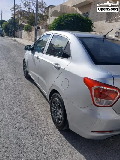 Hyundai i10 Standard 3
