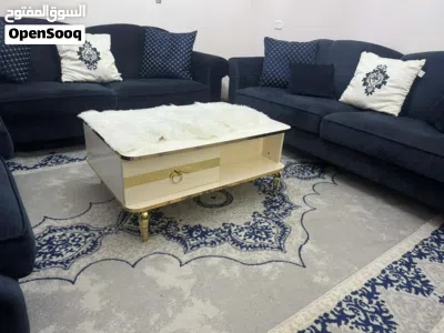 صالون تركي فاخر مريح جدا شبه جديد مع الطاولة والبساط 2