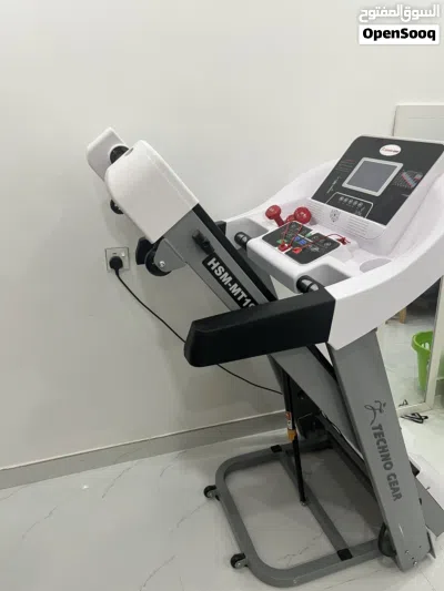 جهاز مشي كهربائي (Treadmill) بحالة ممتازة 4