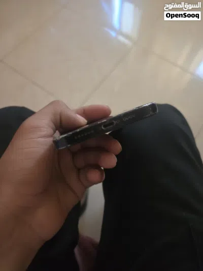 متوفر 14 بلس و 12 برو 4