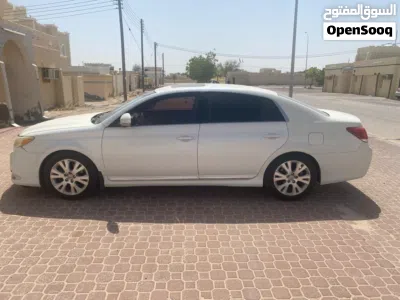 Toyota Avalon XLE 3