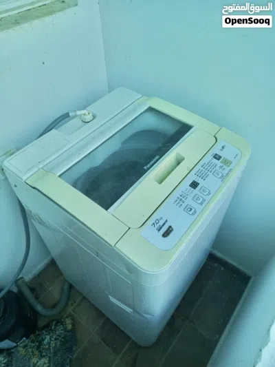 For sale: stove, automatic washing machine, bed, and refrigerator. 2