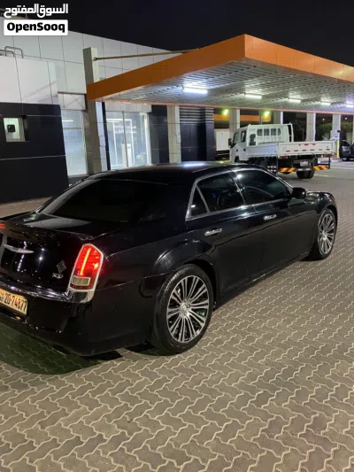 Chrysler 300 300S v8 3