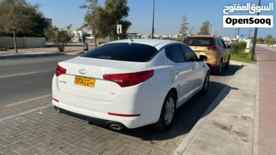 كيا اوبتيما Standard 4