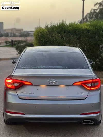 Hyundai Sonata Limited 3