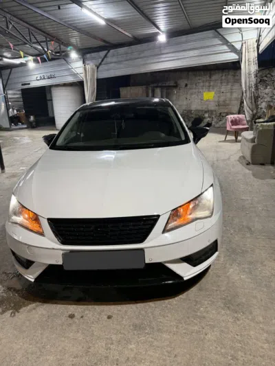 سيات ليون Standard 3