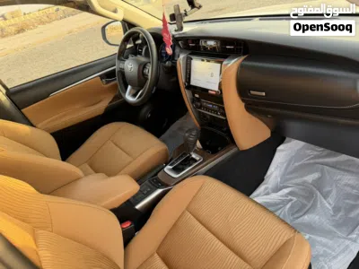 Toyota Fortuner GXR 4