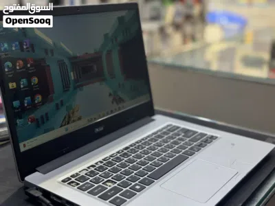 Acer aspire celeron (R) STORAGE : 128 GB SD RAM : 4 GB 4