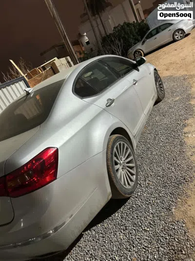 Kia Cadenza Premium 4