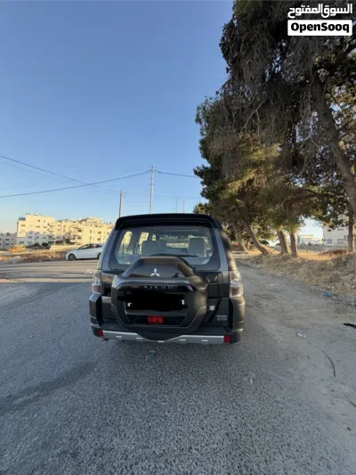 Mitsubishi Pajero GLX 2