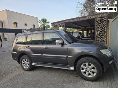 Mitsubishi Pajero GLS 3