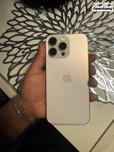 ايفون 16 برو ماكس 4