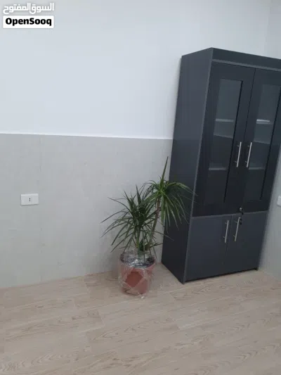 مكتب جديد للبيع غير مستخدم 2