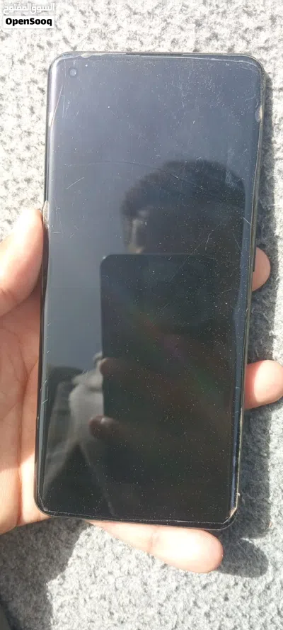 للبيع عرطة ون بلس 10 برو فايف جي نظيف كرت فيه شرخ خفيف في الشاشه 3