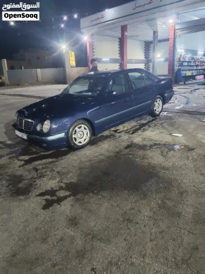 Mercedes Benz E-Class E 200 4