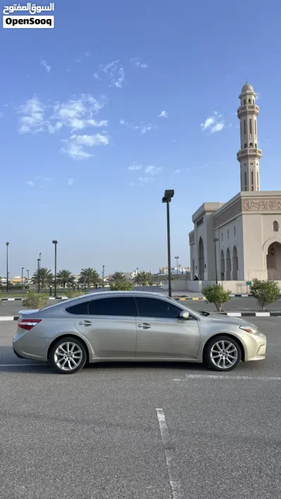 تويوتا افالون XLE 4