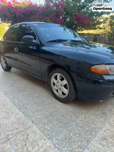 Hyundai Avante Standard 4
