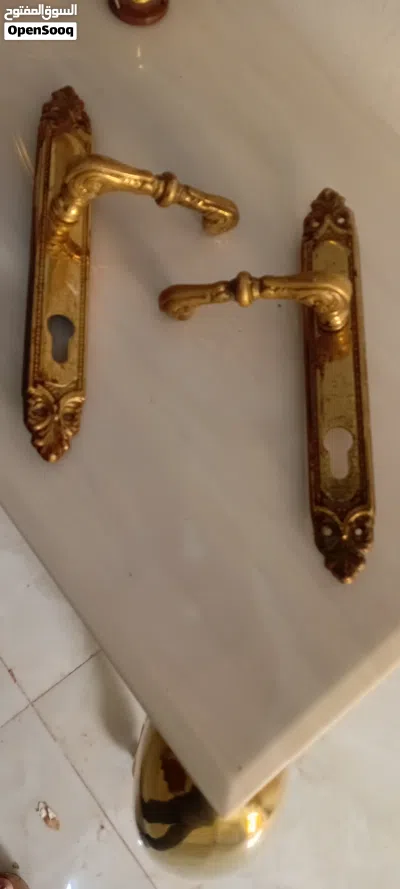 مقبض باب نحاسي مستعمل ومقابض ابواب نوعيه ايطاليه بحاله ممتازه 3