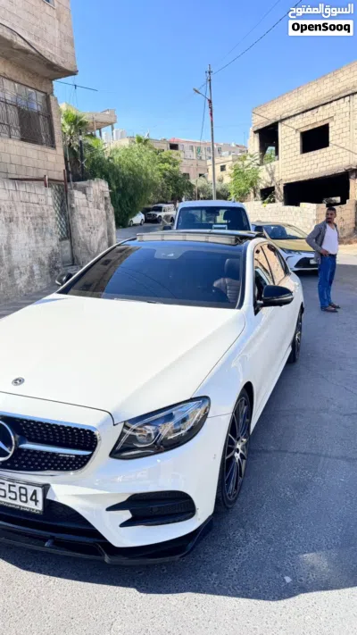 Mercedes Benz E-Class E 200 4