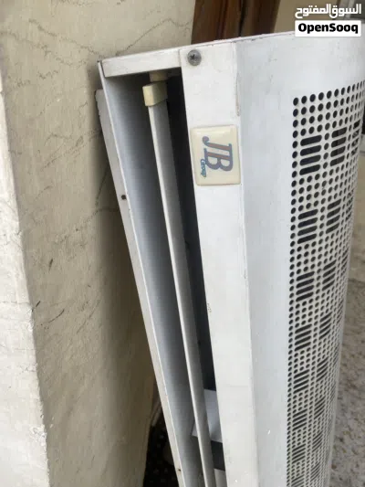 فان مرشحة هواء نظيفة وضيفتها تنقية الهواء 4