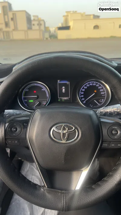 Toyota Camry LE 4