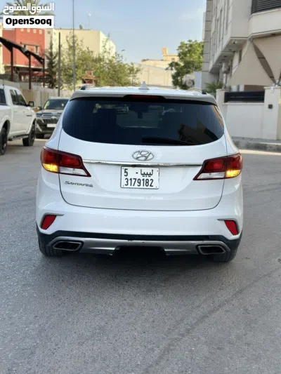 هيونداي سنتافي Standard 4