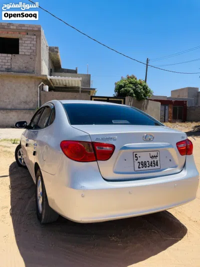 Hyundai Avante Limited 3