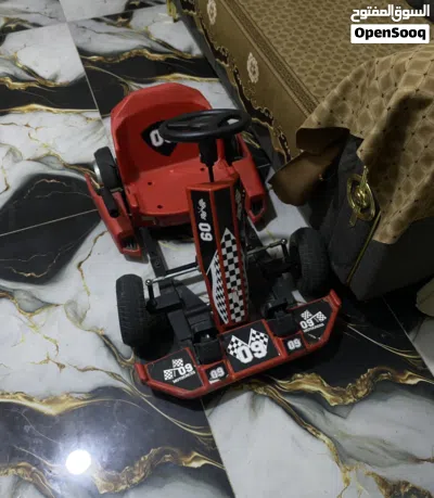 سياره للبيع غراضها وياها توني طلعتها جيس بطارياتها جدد 2
