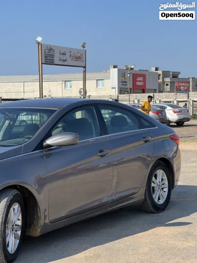 Hyundai Sonata SE 4