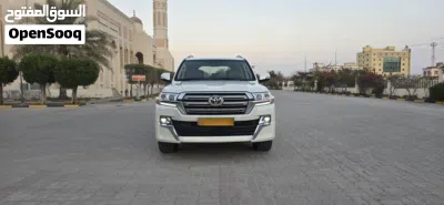 تويوتا لاند كروزر GXR 4