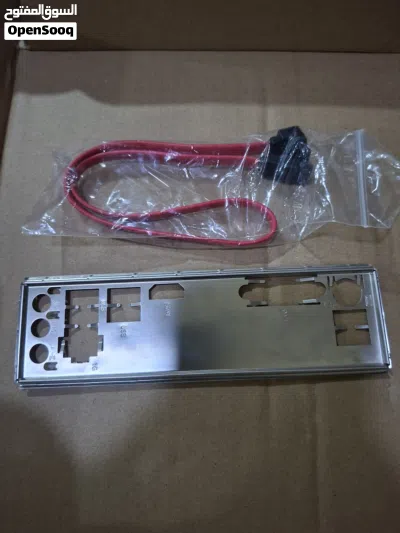 كومبو للبيع Cpu : intel i3 - 10100 - Intel UHD 630 MB : msi B460M PRO 2