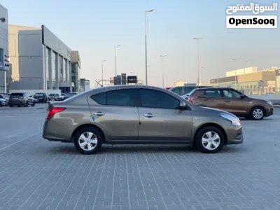 Nissan Sunny Standard 4