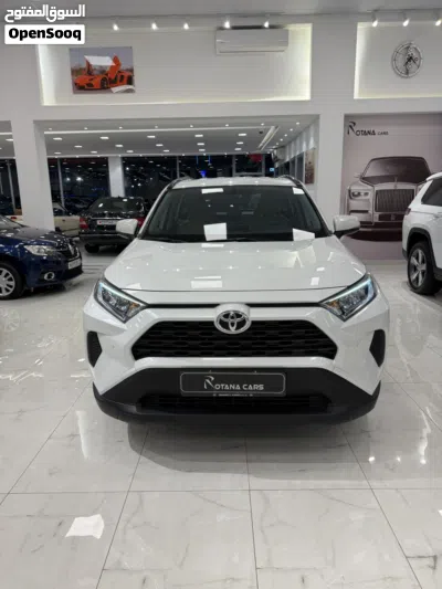 Toyota RAV 4 Standard 2