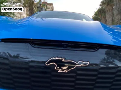 Ford Mustang GT 4