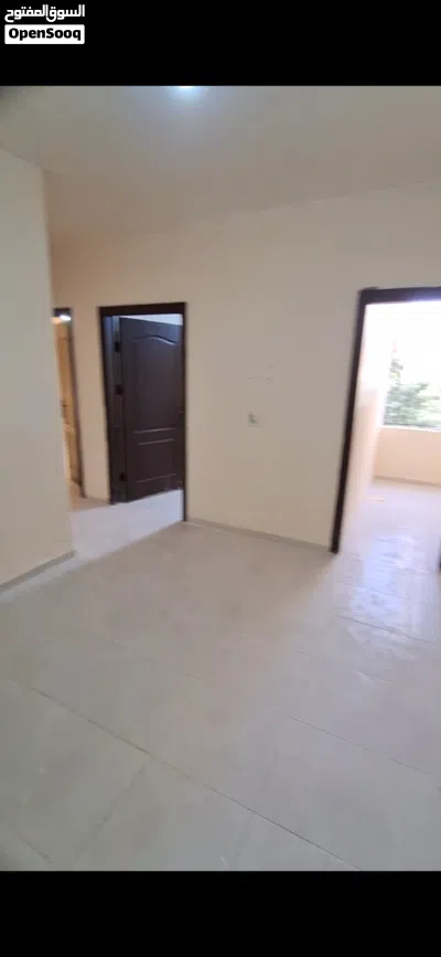 شقة صغيره للايجار لعرسان زوج وزوجه طابق ثاني 2