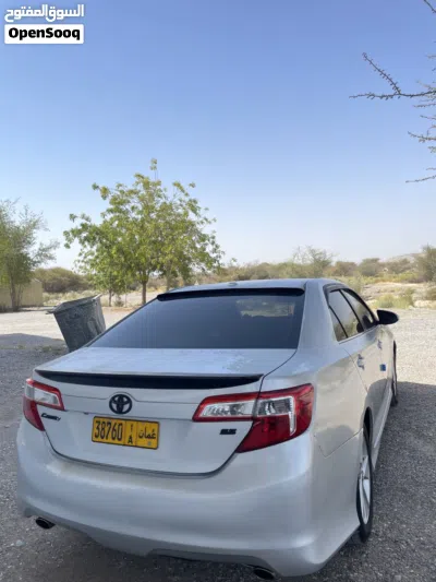 Toyota Camry SE 2