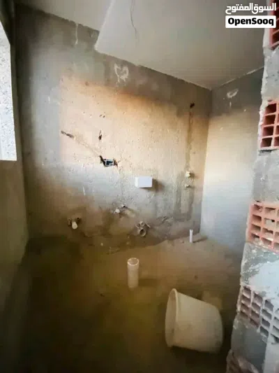 آخرشقة للبيع نص تشطيب الأرض 265م مسقوف 235 السراج طريق المواشي وتشطيب شخصي 2026 4